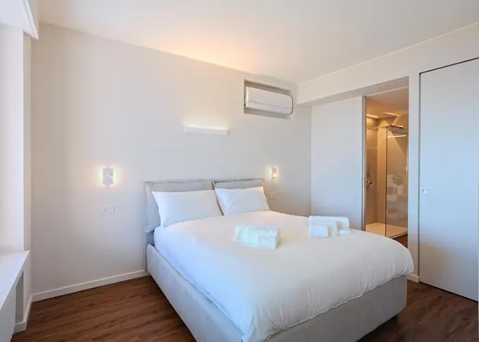 아파트 A Ca' Di Chiara E Fabio - Panoramica Maggiore 레사