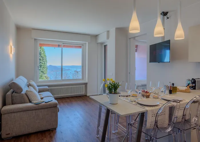 A Ca' Di Chiara E Fabio - Panoramica Maggiore Daire Lesa